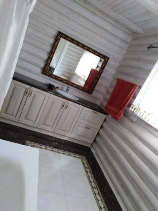 Дома для отпуска Деревянный дом у моря с камином. Одесса Апартаменты с 3 спальнями-13